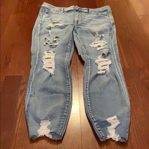 American Eagle Ripped Hi-Rise Jegging